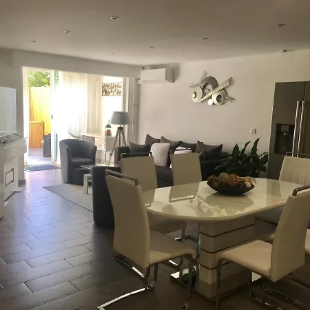 Loft Ravissant Avec Piscine