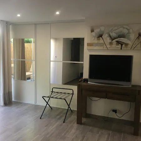 Loft Ravissant Avec Piscine Apartment